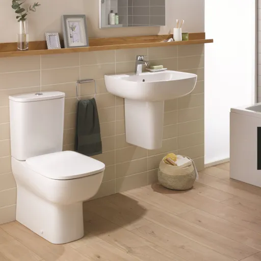 Ideal Standard Studio echo Contemporary Close-coupled Boxed rim Toilet set with Soft close seat