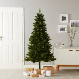 6ft Eiger Natural looking Artificial Christmas tree