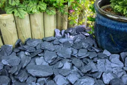 Blooma Blue Slate Decorative chippings, Large 22.5kg Bag