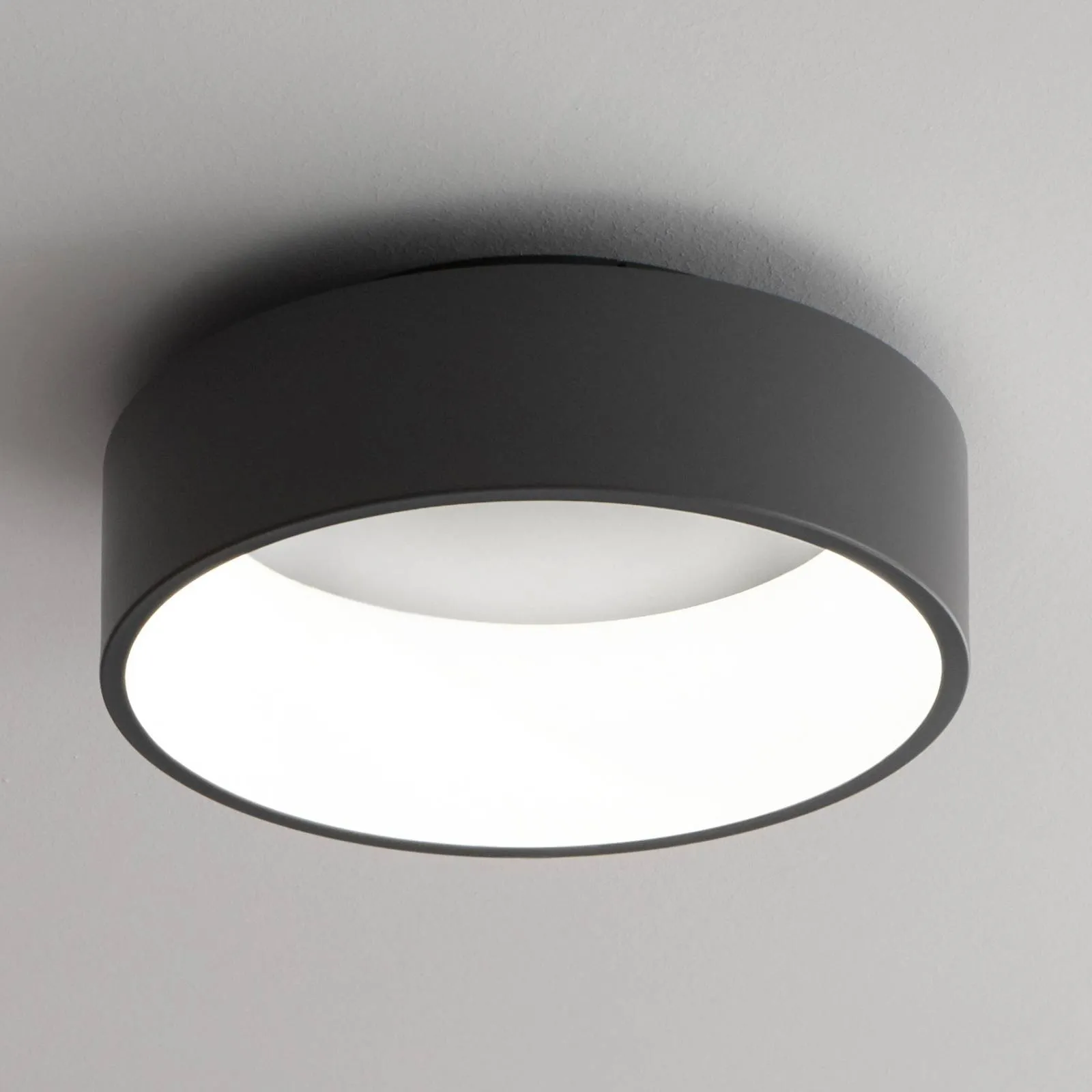Pure LED ceiling light Ø 60 cm black