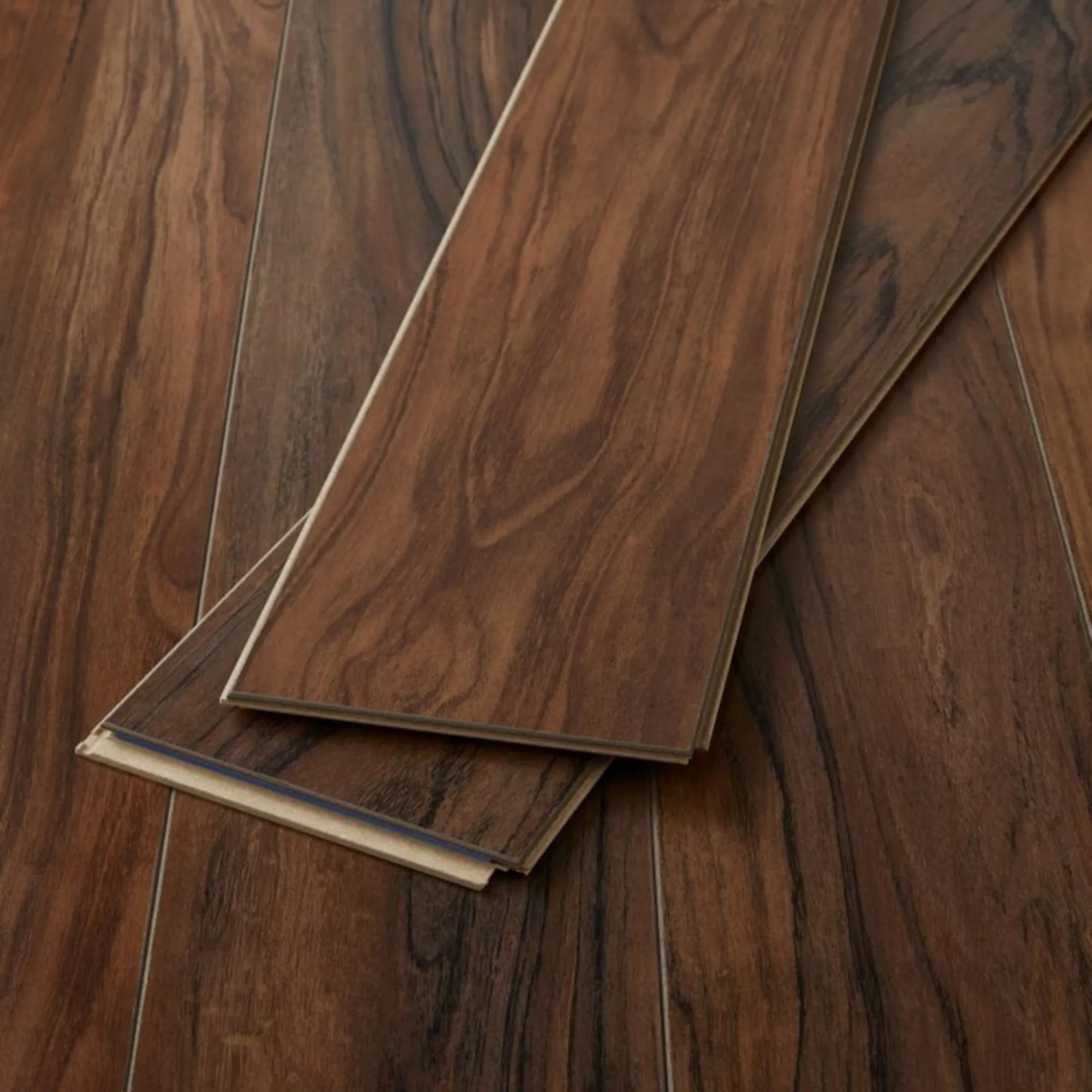 Bannerton Natural Gloss Mahogany effect Laminate Flooring Sample