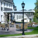 4147 lamp post with cathedral glass, black