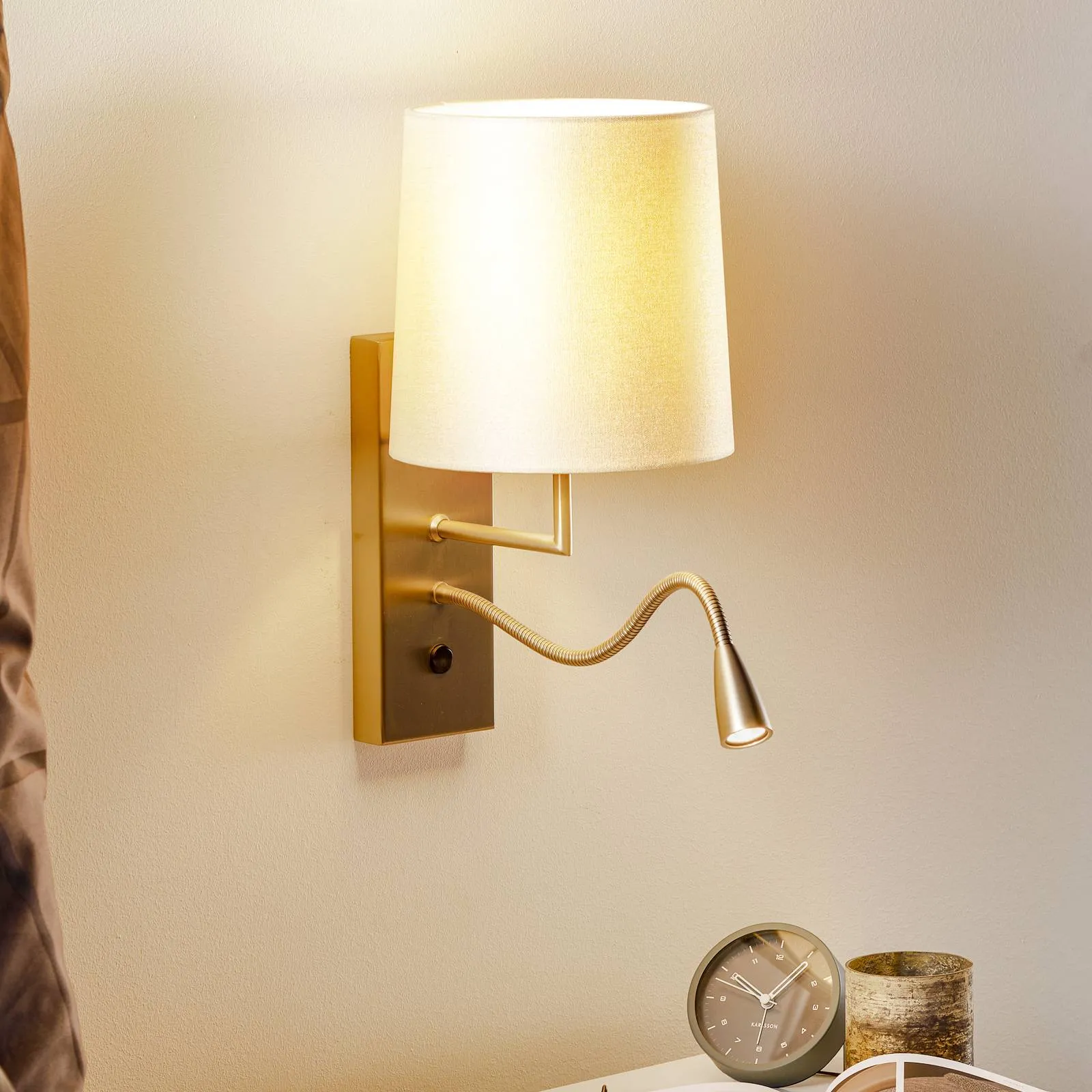 Havanna wall light with LED reading arm cream