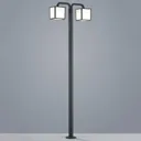 Cubango LED lamp post with two cubic lampshades