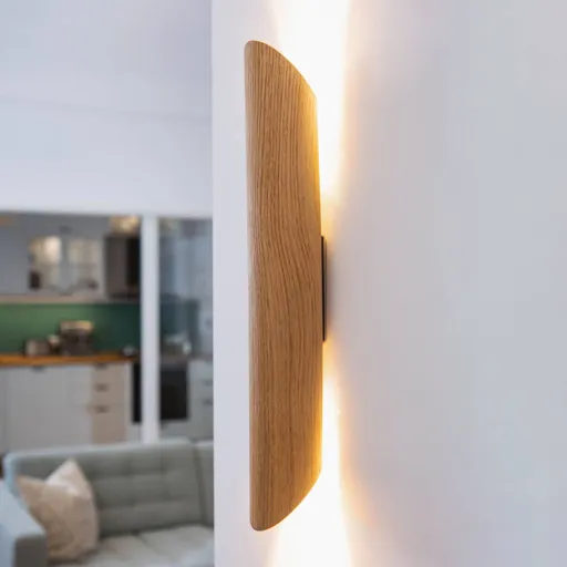 Colombia LED wall light, natural oak