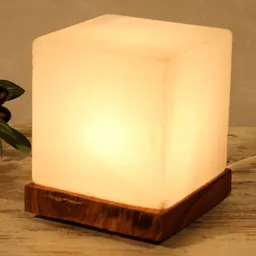 Interesting Cube White Line table lamp