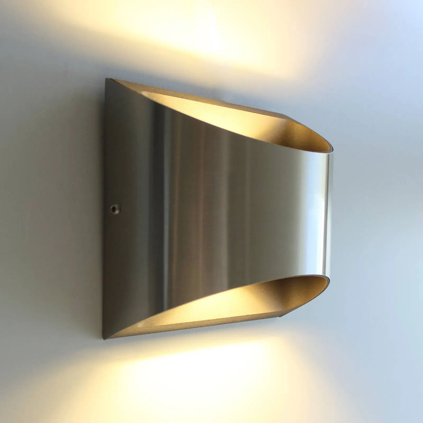 Dodd - stainless steel outdoor wall light with LED