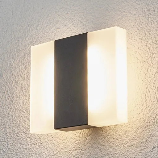 Börje - LED outdoor wall light in a square shape