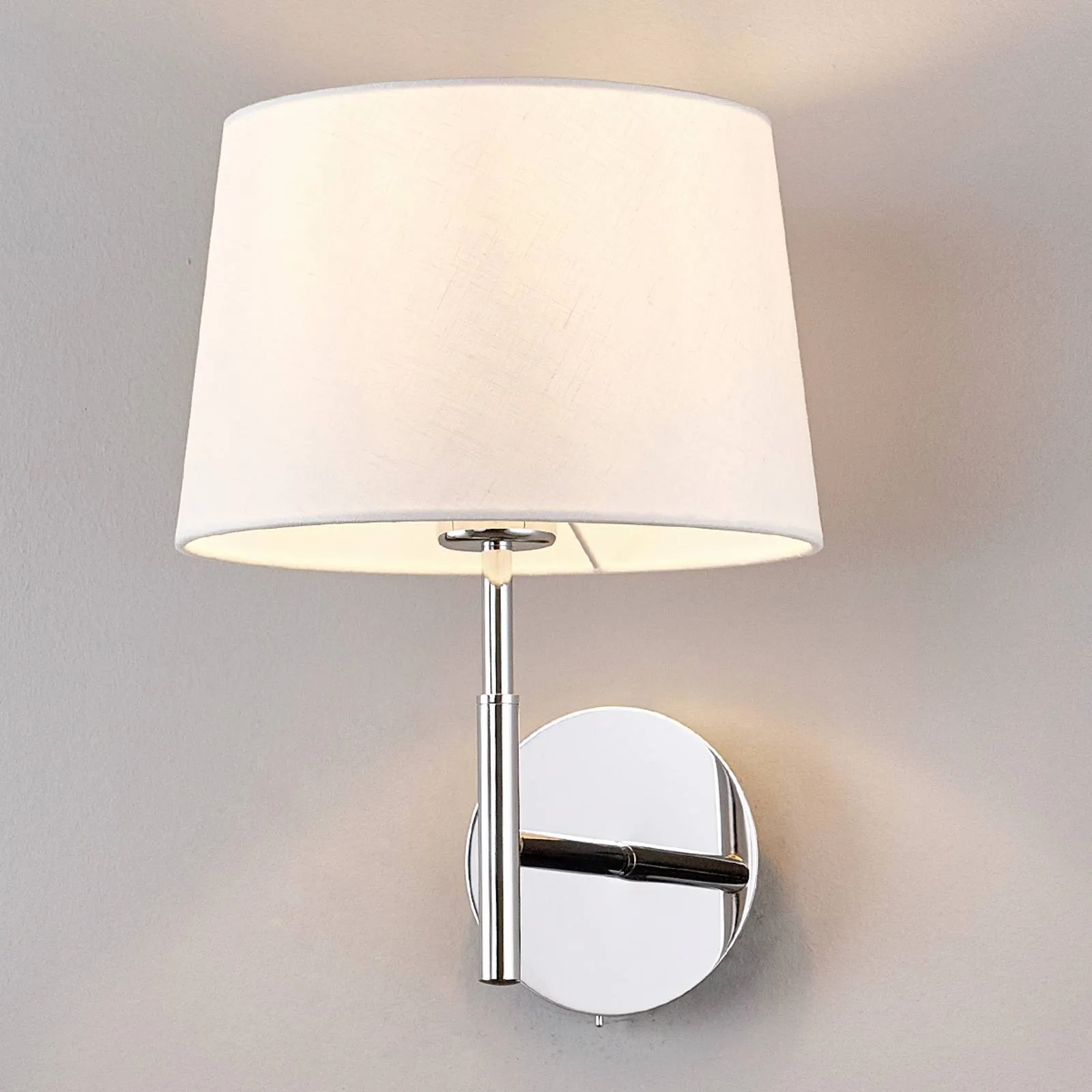 Pretty wall lamp Dorothea with white fabric shade