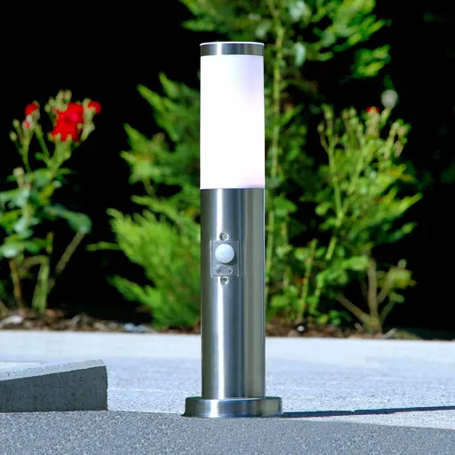 Discreet motion detector pillar lamp Kristof
