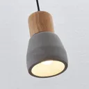 Concrete pendant light Margot with wood, 1-bulb