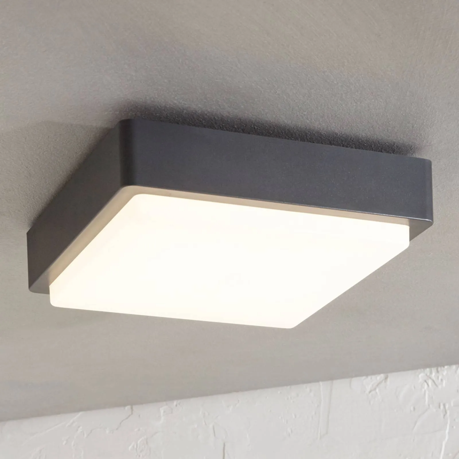Nermin LED outdoor ceiling lamp, IP65, angular
