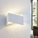 Arcchio Assona LED wall light, white and silver
