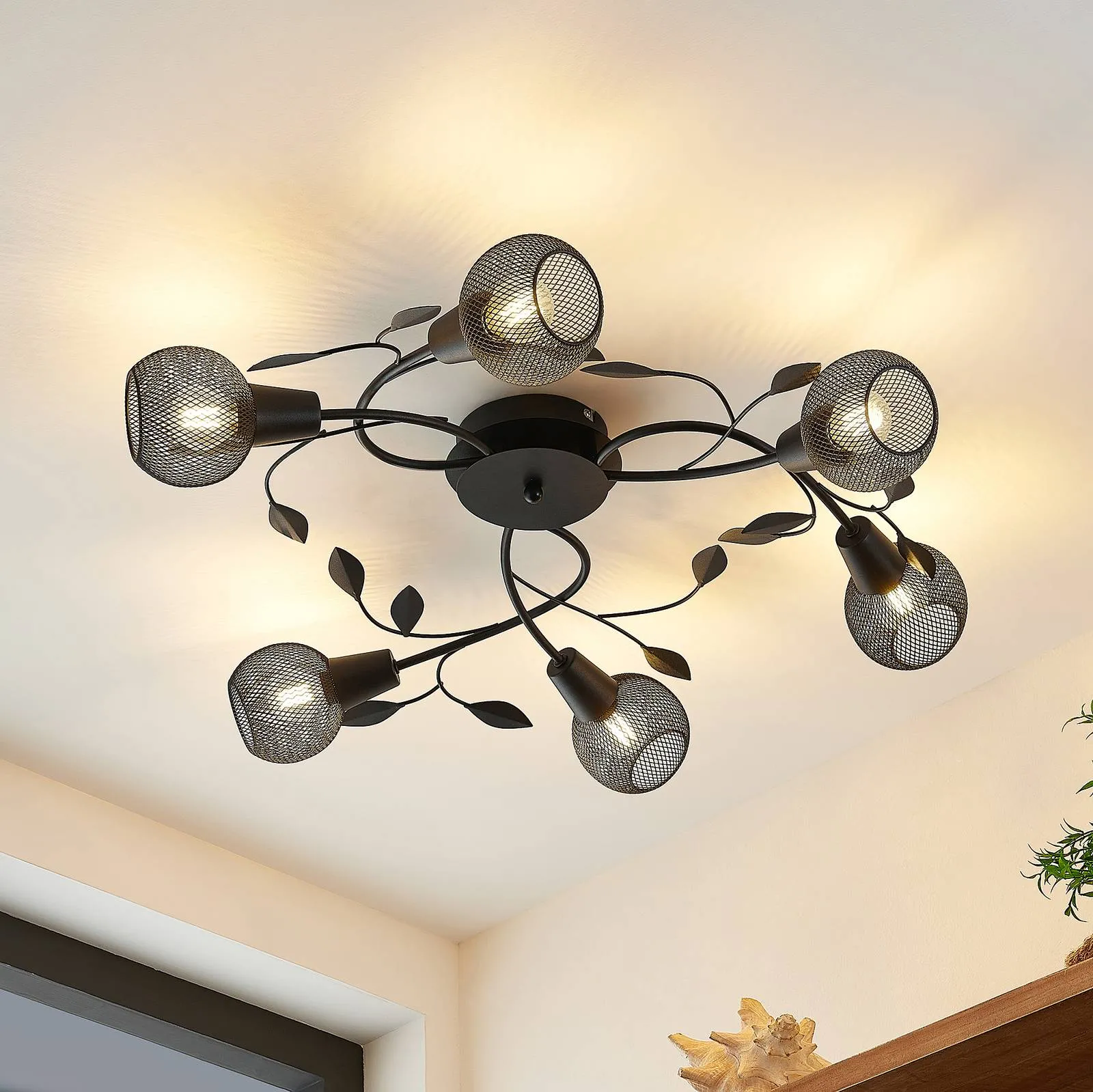 Lindby Kanye Florentine ceiling lamp, 6-bulb