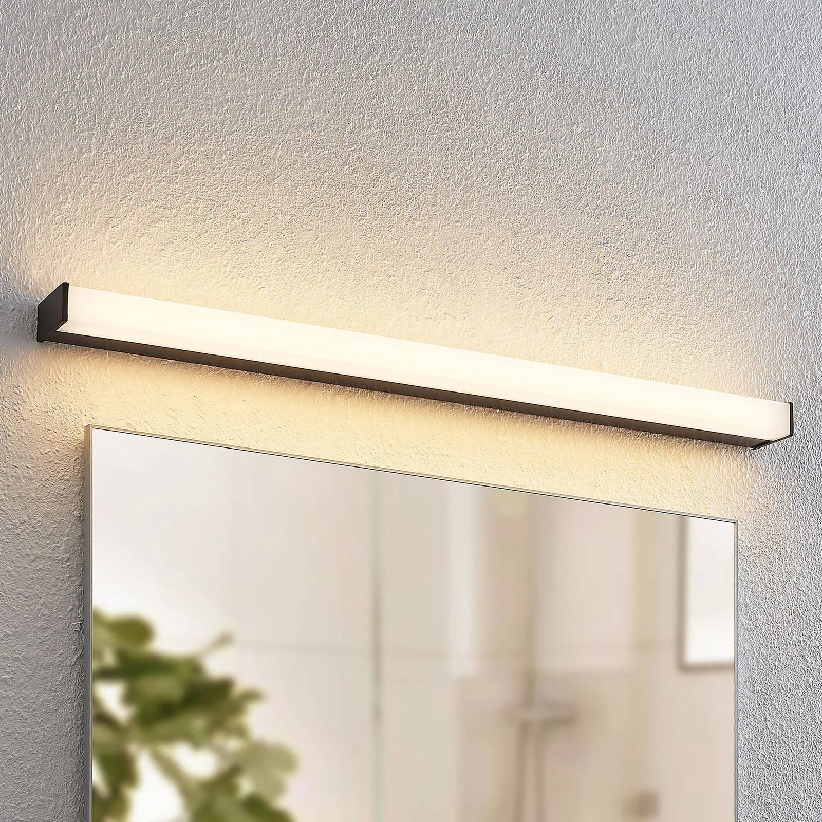 Lindby Ulisan LED bathroom light, angular 88.8 cm