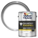Dulux Trade Diamond Pure brilliant white Eggshell Metal & wood paint, 5L