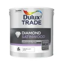 Dulux Trade Diamond Pure brilliant white Satinwood Metal & wood paint, 2.5L