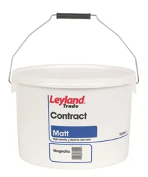 Leyland Trade Contract Magnolia Matt Emulsion paint, 10L
