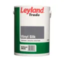 Leyland Trade Tradesman Trade White Silk Emulsion paint, 5L