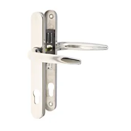 Yale Essentials Polished Chrome effect Zinc alloy Lever Door handle (L)32mm, Pair
