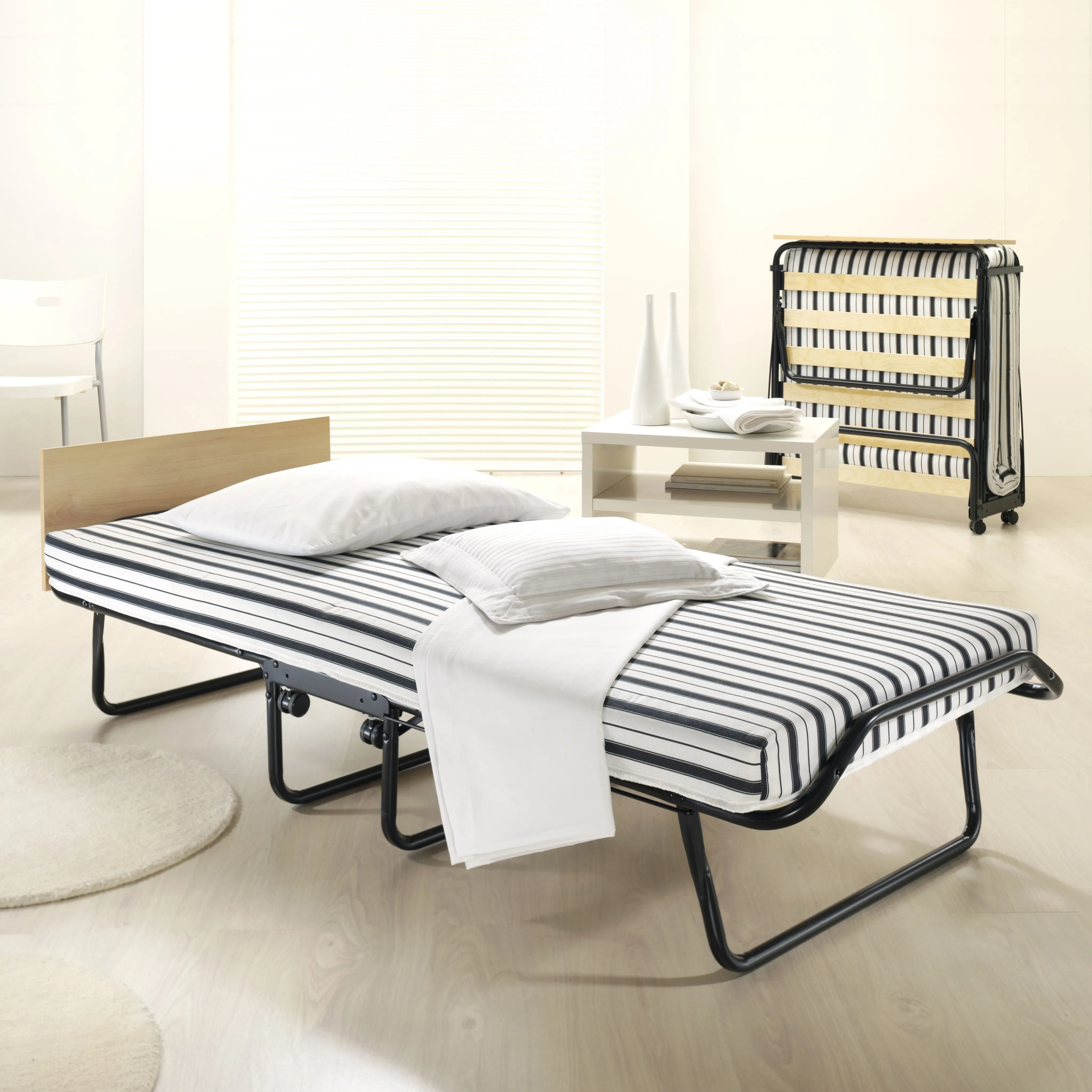 Jay-Be Jubilee Single Foldable Guest bed with Airflow mattress