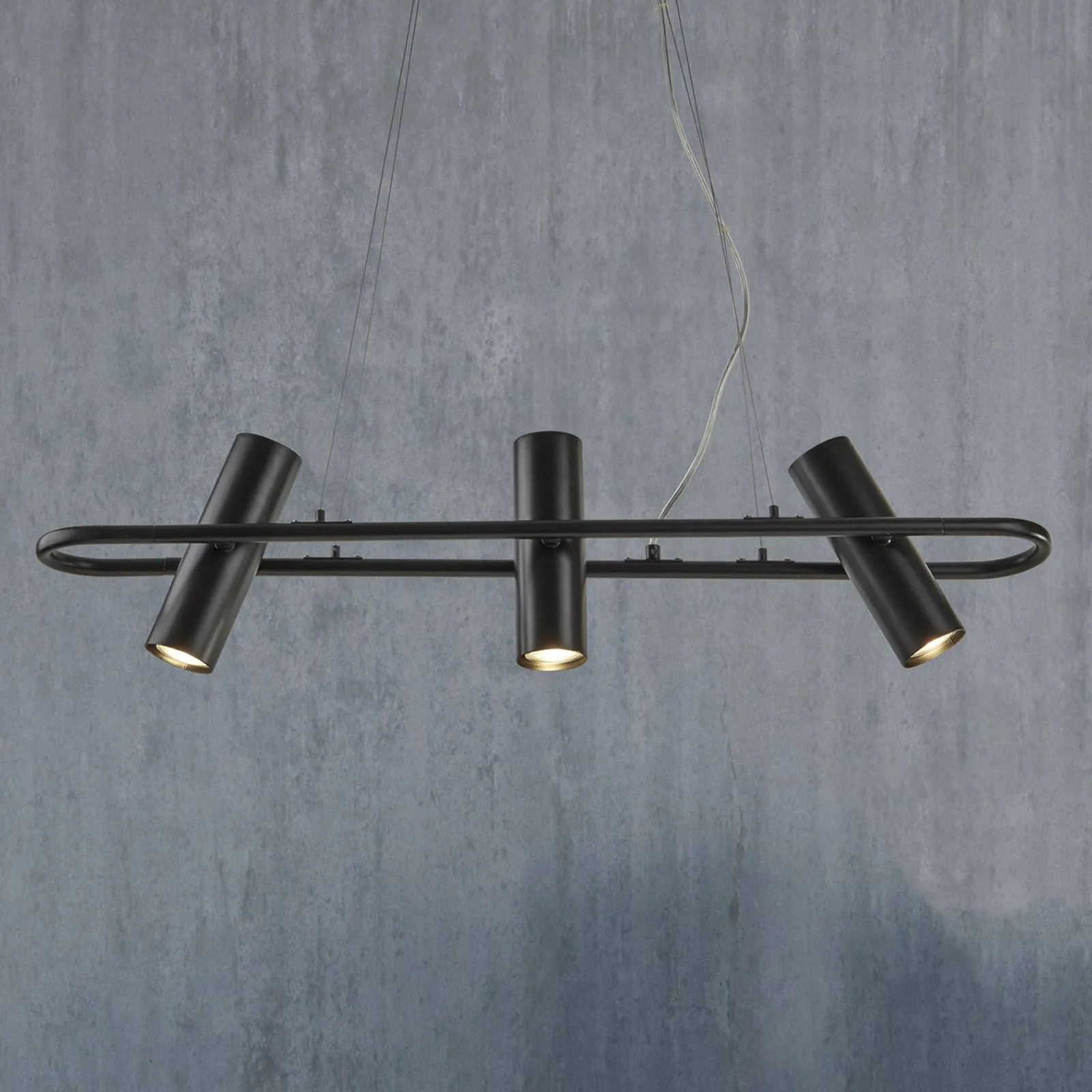 Telescope pendant light in black, three-bulb