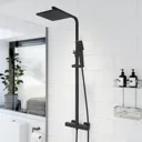 Ceramica P 1700 Right Shower Bath With Black Square Thermostatic Mixer Shower & Side Panel