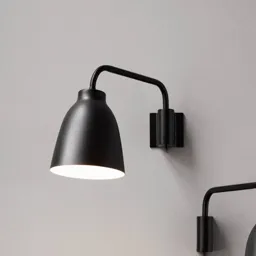 FRITZ HANSEN Caravaggio wall lamp, white