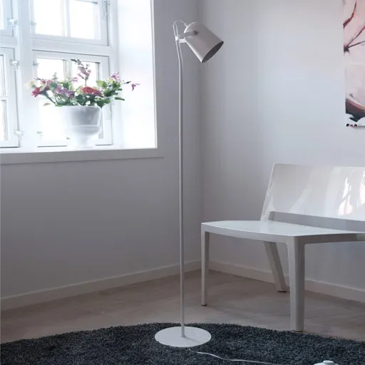 Dyberg Larsen Oslo floor lamp made of metal, black