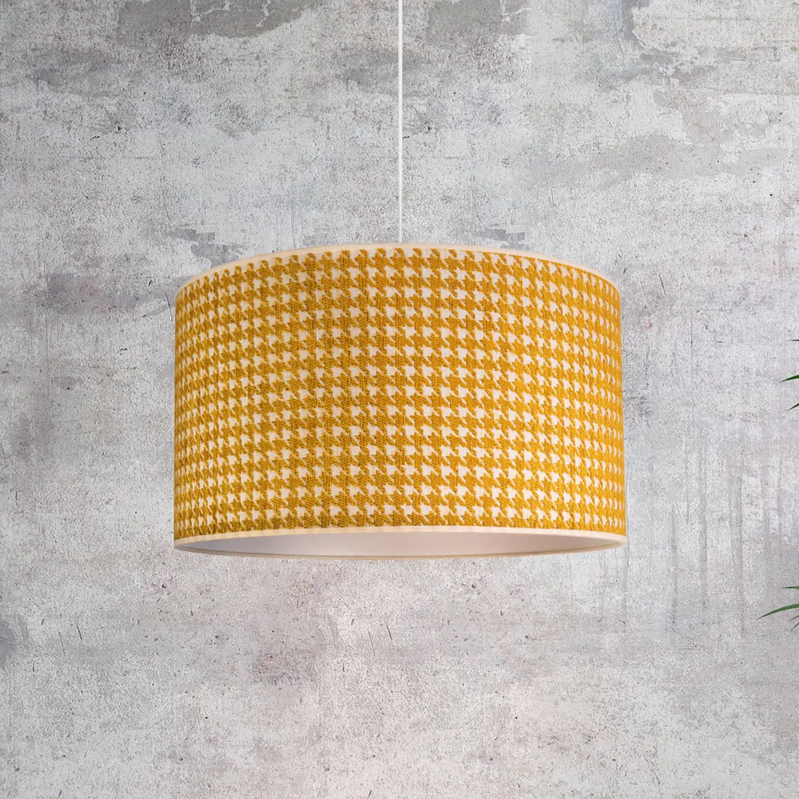 Kent hanging light, houndstooth check, yellow