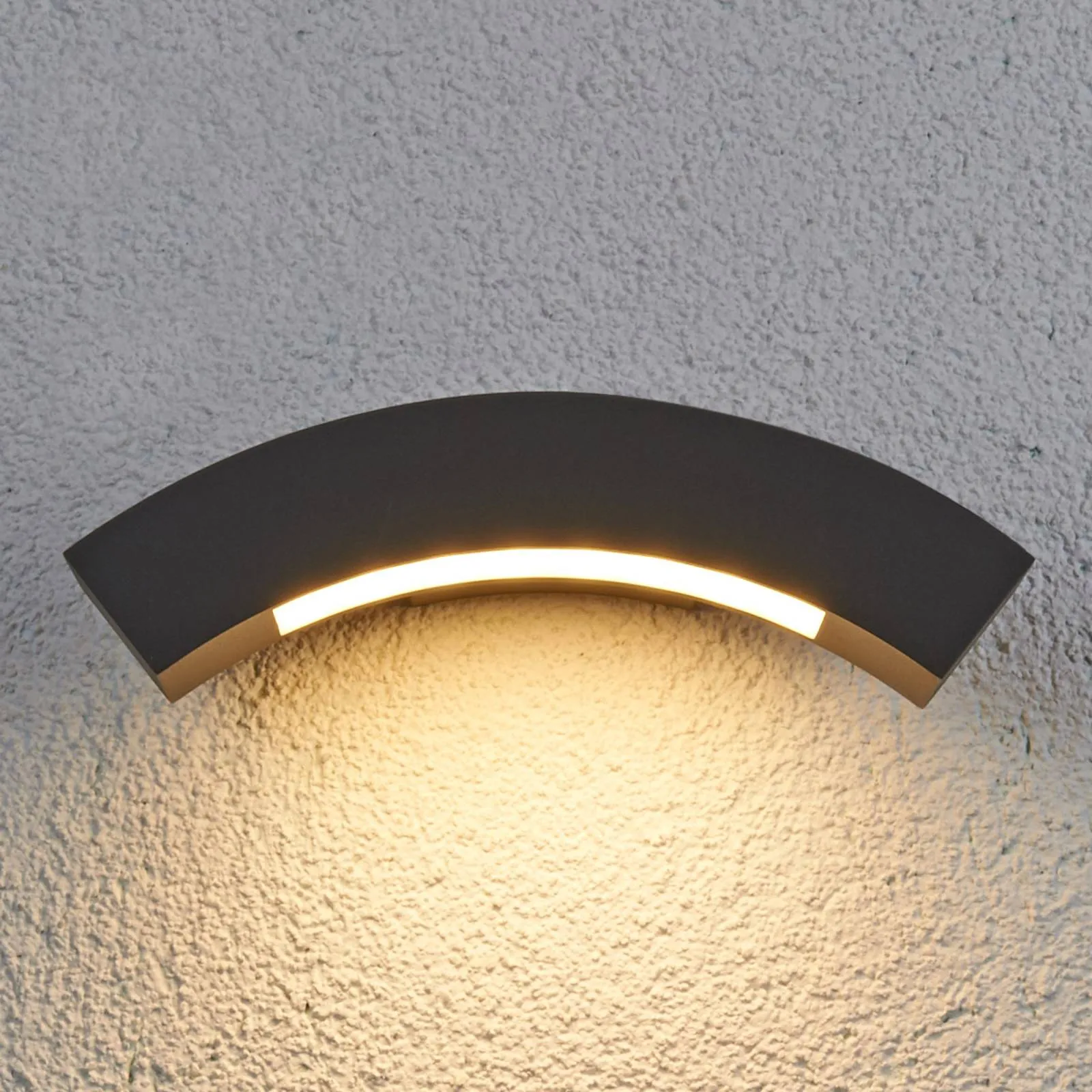 Lennik Curved LED Exterior Wall Lamp