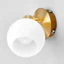 Single bulb LED wall light Elaina, brass