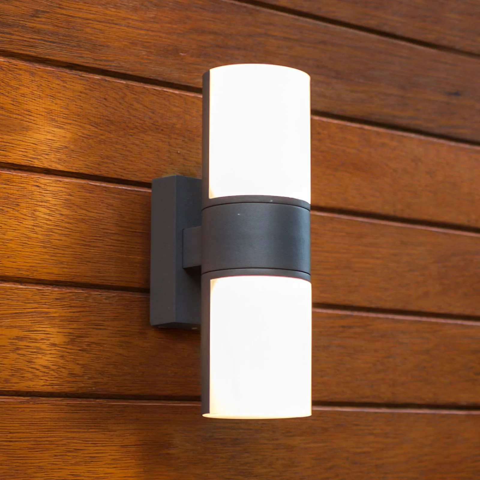 Cyra LED outdoor wall light, 2-bulb