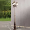 Traditional, 3-bulb lamp post Paula